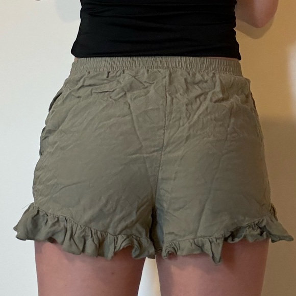 American Eagle Shorts - Picture 3 of 6